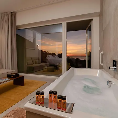 Higueron Malaga, Curio Collection By Hilton (adults Only) Semesteranläggning (resort) 5*