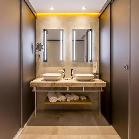 Rezort Higueron Malaga, Curio Collection By Hilton (adults Only)
