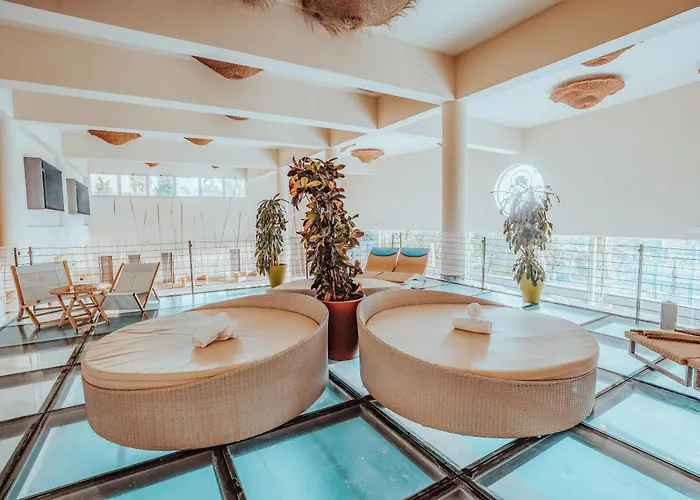 Higueron Malaga, Curio Collection By Hilton (adults Only) Ośrodek wypoczynkowy 5*