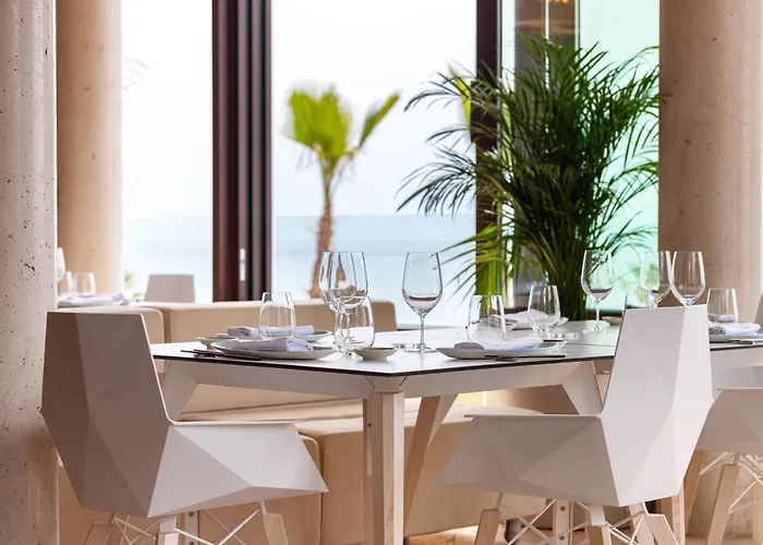 Ośrodek wypoczynkowy Higueron Malaga, Curio Collection By Hilton (adults Only) Fuengirola