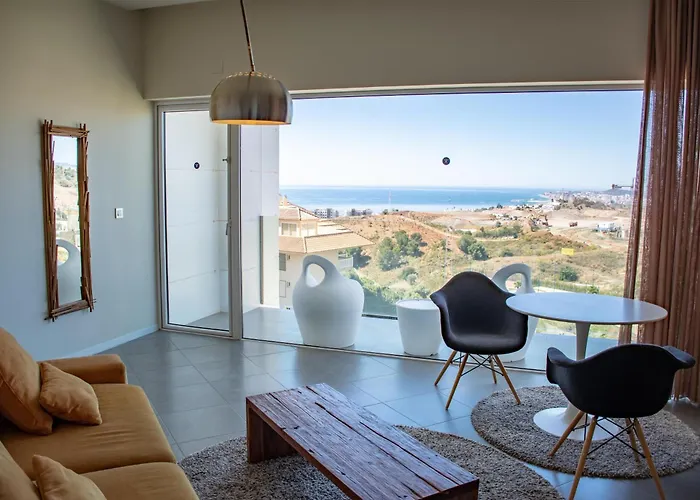 Higueron Malaga, Curio Collection By Hilton (adults Only) Ośrodek wypoczynkowy 5*