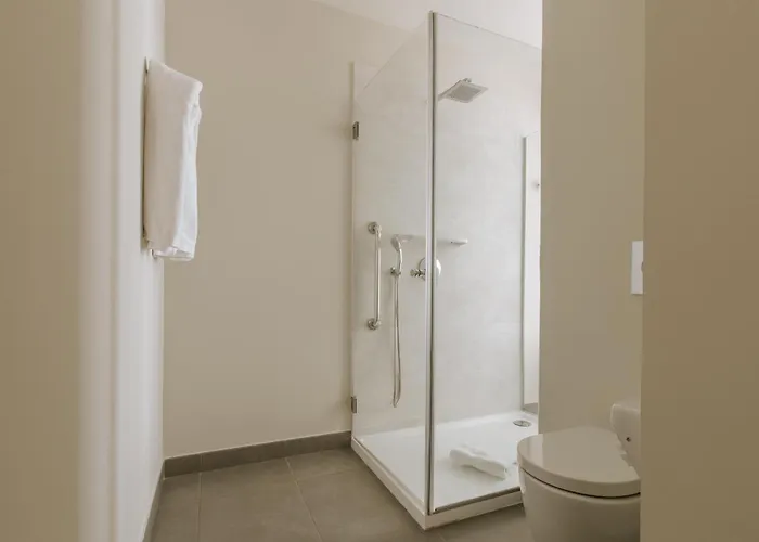 Higueron Malaga, Curio Collection By Hilton (adults Only) Ośrodek wypoczynkowy 5*