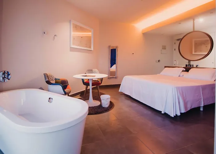 Higueron Malaga, Curio Collection By Hilton (adults Only) Ośrodek wypoczynkowy Fuengirola