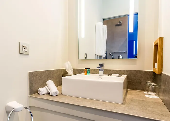 Ośrodek wypoczynkowy Higueron Malaga, Curio Collection By Hilton (adults Only) 5*